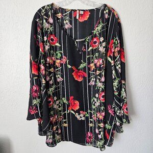 Cato Black/Red Floral Top Sz 26W-28W Bell Ruffle Sleeve